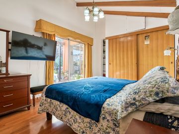 Amplia casa en venta, colegio British, La Reina