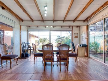 Amplia casa en venta, colegio British, La Reina