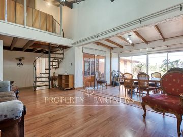 Amplia casa en venta, colegio British, La Reina