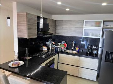 SE VENDE HERMOSO Y AMPLIO APARTAMENTO EN VILLA SANTOS