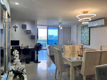 SE VENDE HERMOSO Y AMPLIO APARTAMENTO EN VILLA SANTOS
