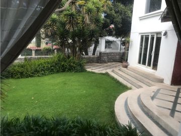VENDO CASA 4 RECAMARAS CONJUNTO FAMILIAR CERRADO DENTO URB EL CONDADO