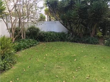 VENDO CASA 4 RECAMARAS CONJUNTO FAMILIAR CERRADO DENTO URB EL CONDADO
