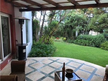 VENDO CASA 4 RECAMARAS CONJUNTO FAMILIAR CERRADO DENTO URB EL CONDADO