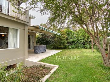 Casa en venta, calle Alberto Risopatron, Pedro de Valdivia Norte.