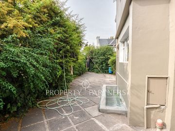 Casa en venta, calle Alberto Risopatron, Pedro de Valdivia Norte.