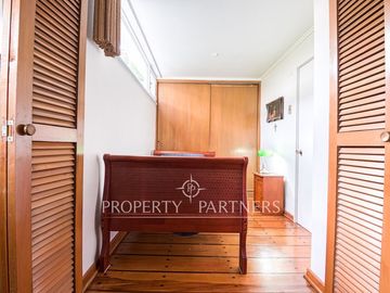 Casa en venta, calle Alberto Risopatron, Pedro de Valdivia Norte.