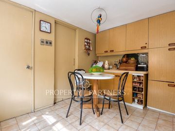 Casa en venta, calle Alberto Risopatron, Pedro de Valdivia Norte.