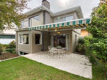 Casa en venta, calle Alberto Risopatron, Pedro de Valdivia Norte.
