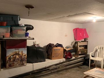 CASA EN LAS LOMAS CON GRANDES ESPACIOS