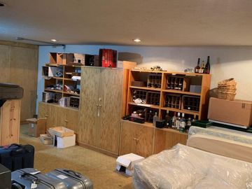 CASA EN LAS LOMAS CON GRANDES ESPACIOS