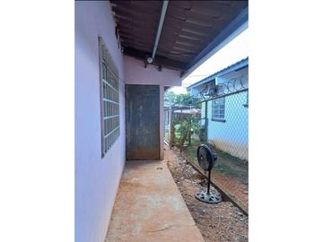CASA DE 3 HABITACIONES 2 BAÑOS LOS ALGARROBOS
