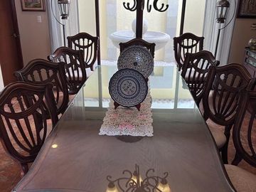 Hermosa Casa en Milenio III, Estilo Californiana Mexicano, Calle Abierta, Jardín