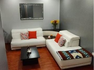 Venta lindo departamento 2 dormitorios, 2 parqueaderos, Sector La Carolina, El Batán