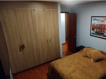 Venta lindo departamento 2 dormitorios, 2 parqueaderos, Sector La Carolina, El Batán