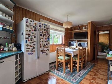 Casa en venta de 5 dorm. en Puerto Varas