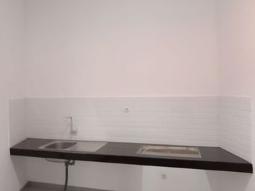 Rumah 2 Lantai Siap Huni Cibinong,