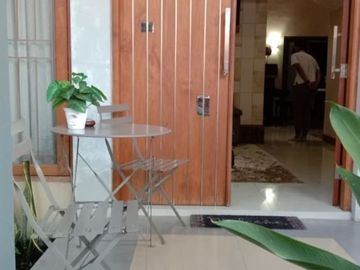 DIJUAL RUMAH 2 LANTAI FULL FURNISH DI UMBULHARJO