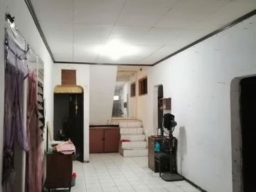 Rumah kemanggisan,perlu renov,hadap timur,harga 3,5M nego