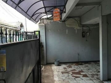 Rumah kemanggisan,perlu renov,hadap timur,harga 3,5M nego