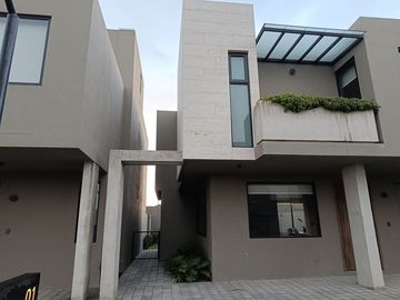 CASAS VENTA METEPEC ZONA DORADA  ULTIMAS 4 CASAS SALIDA RAPIDA CDMX  A UNOS PASOS DE ALIANZA FRANCESA E IMCP