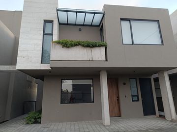 CASAS VENTA METEPEC ZONA DORADA  ULTIMAS 4 CASAS SALIDA RAPIDA CDMX  A UNOS PASOS DE ALIANZA FRANCESA E IMCP