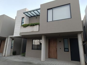 CASAS VENTA METEPEC ZONA DORADA  ULTIMAS 4 CASAS SALIDA RAPIDA CDMX  A UNOS PASOS DE ALIANZA FRANCESA E IMCP