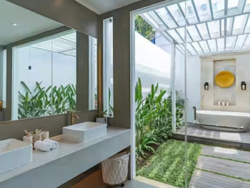LEASEHOLD BRAND NEW VILLA WITH INFINITY POOL IN UBUD GIANYAR