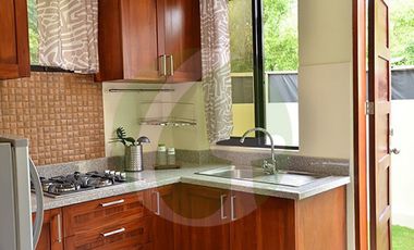 Luxurious RFO House with FREE Gold Playing Rights
