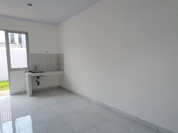 BRAND NEW RUMAH MURAH 2 LANTAI SIAP HUNI DI NAPOLI GADING SERPONG