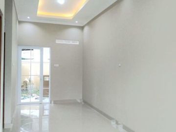 Rumah Minimalis Cantik Dekat Pasar Gentan