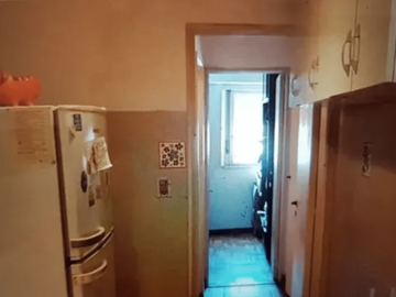 DEPARTAMENTO 5 AMBIENTES, 3 BAÑOS CON BALCON HACIA AV. CORRIENTES,  95 M2