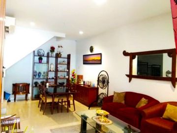 Dijual Rumah Mewah Murah Area Kembangan, Jakarta Barat
