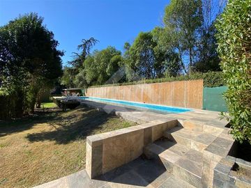 Casa vendo 7D 8B piscina gran quincho condominio Talagante