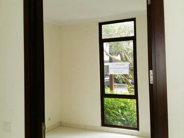 Rumah Dijual di BSD Dekat AEON Mall BSD