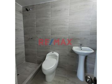 No pierda la oportunidad de vivir en un dúplex de diseño moderno con distribución perfecta que garantiza independencia y comodidad en cada espacio, de