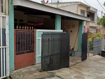 Rumah murah siap huni garasi dan canopy Cilame Bandung barat