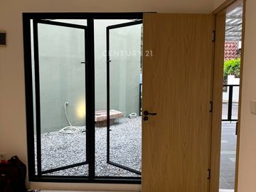 Rumah Modern Minimalis 1 Lantai Dalam Cluster Di BSD Bs 18897