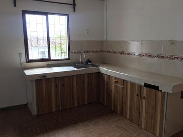 CASA EN ARRIENDO EN AVENIDA SANTANDER