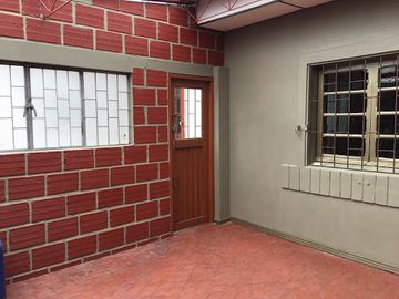 CASA EN ARRIENDO EN AVENIDA SANTANDER