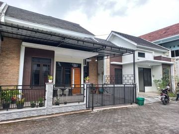 Termurah, Rumah Cantik 350 jutaan Deket UMY