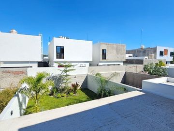 VENTA DE CASA EN COTO PRIVADO CON/ SIN ALBERCA EN COTO PRIVADO EN COLIMA