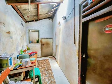 Rumah Tanah Luas 5 Mnt ke Stasiun Tangerang SHM Bebas Banjir J-43220