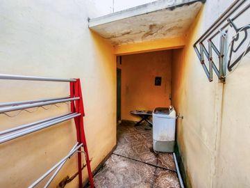 Rumah Tanah Luas 5 Mnt ke Stasiun Tangerang SHM Bebas Banjir J-43220