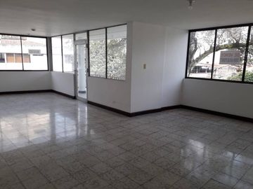 apartamento en venta en granada norte. Cod V9866