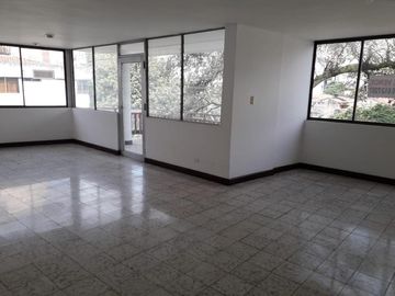 apartamento en venta en granada norte. Cod V9866