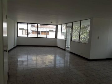 apartamento en venta en granada norte. Cod V9866
