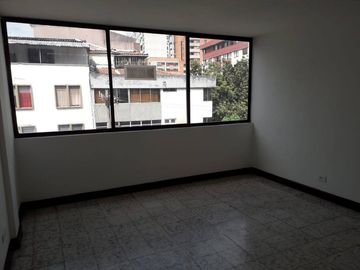 apartamento en venta en granada norte. Cod V9866