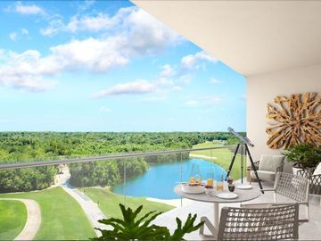 Condominio con terraza de 25 m2, vista al campo de golf, cuarto de servicio, cas