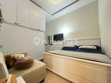 Rumah Full Furnished 3 Lantai Desain Minimalis Modern Siap Huni Dengan Rooftop Cantik